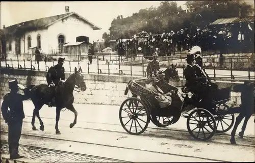 Foto Ak Staatsbesuch Kaiser Wilhelm II. in der Schweiz 1912, Bahnhof, Kutsche