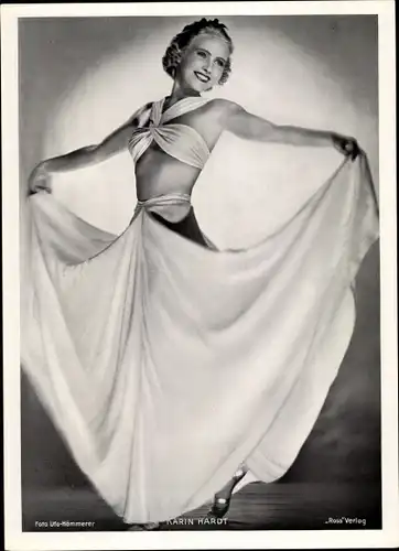 Foto Schauspielerin Karin Hardt, Tanzpose, Kleid