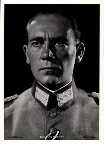 Foto Schauspieler Mathias Wieman, Portrait, Uniform