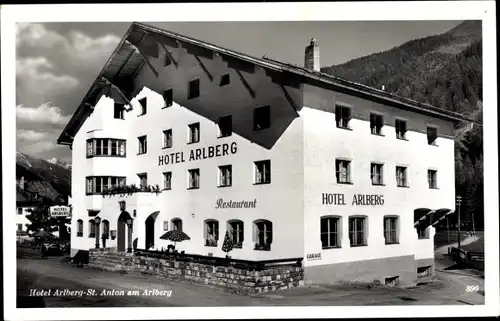 Ak Sankt Anton am Arlberg Tirol Österreich, Hotel Arlberg, Berge, Restaurant