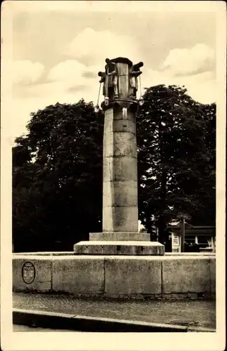 Ak Weißwasser in der Oberlausitz, Glasmacherbrunnen