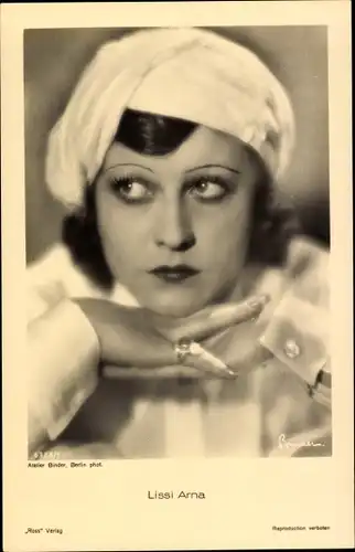 Ak Schauspielerin Lissi Arna, Portrait