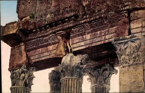 Ak Baalbek Libanon, Frises de la Facade du Temple de Bacchus