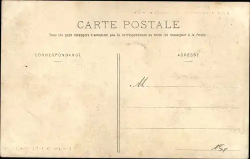 Ak Courrières Pas de Calais, Catastrophe 1906, député Basly, remonte des victimes, Grubenunglück