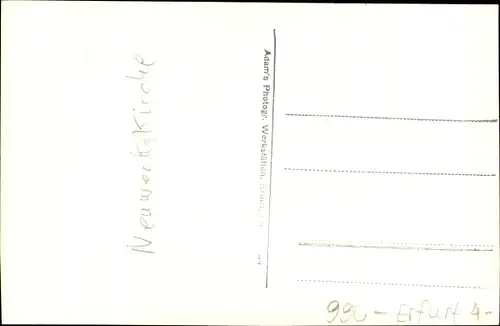 Foto Ak Erfurt Thüringen, Straßenpartie mit Blick auf die Neuwerkskirche