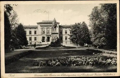 Ak Kiel, Universität, Partie im Schlossgarten mit Denkmal Kaiser Wilhelm I.