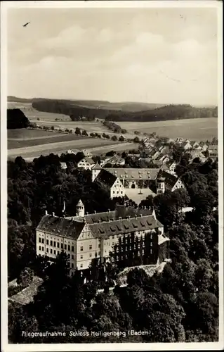 Ak Heiligenberg in Baden, Fliegeraufnahme von Schloss und Umgebung