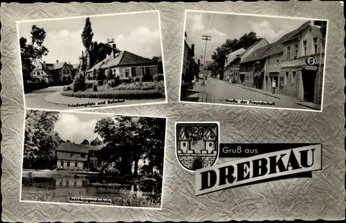 Ak Drebkau in der Niederlausitz, Straße der Freundschaft, Bezirksjugendschule, Wappen