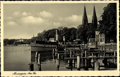 Ak Neuruppin in Brandenburg, Am See, Dampfer, Kirche