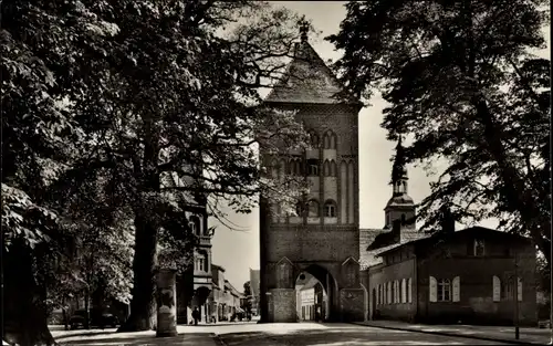 Ak Wittstock Dosse, Ostprignitz, Gröper Tor mit Heilige Geist Kirche