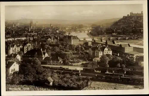 Ak Würzburg am Main Unterfranken, Panorama, Eisenbahn, Brücken