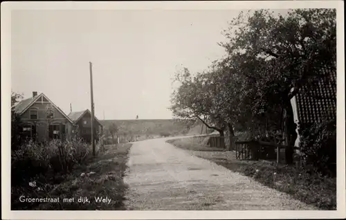 Foto Ak Wely Gelderland Niederlande, Groenestraat met dijk