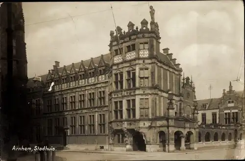 Ak Arnhem Gelderland Niederlande, Stadhuis