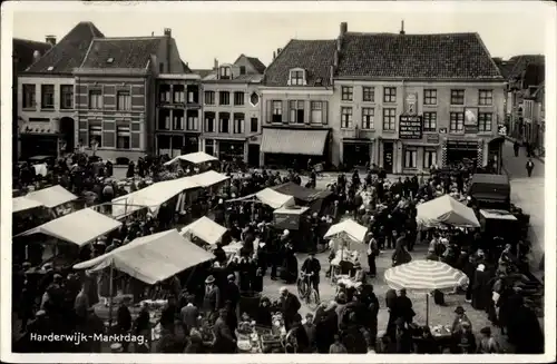 Ak Harderwijk Gelderland, Marktdag