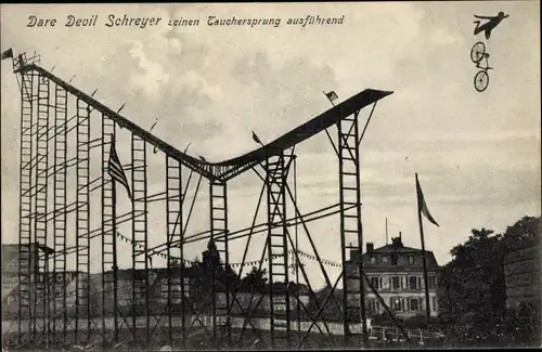 Ak Dare Devil Schreyer seinen Tauchersprung ausführend, Fahrradartist