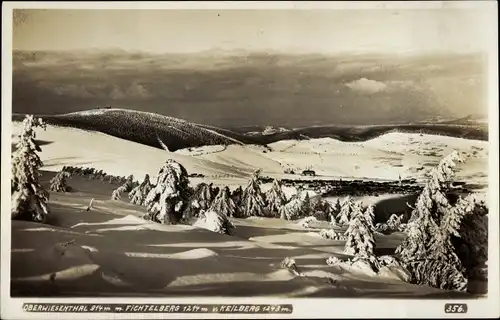 Foto Ak Oberwiesenthal im Erzgebirge Sachsen, Panorama mit Fichtelberg, Keilberg, Winter