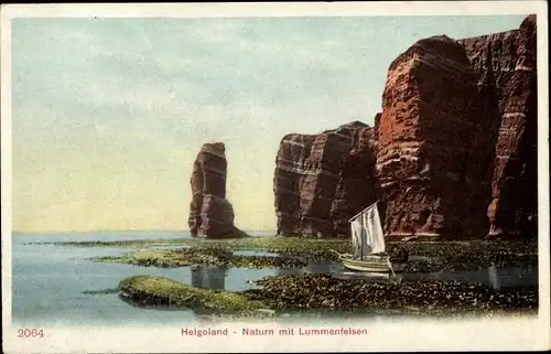 Ak Nordseeinsel Helgoland, Naturn mit Lummenfelsen, Segelboot