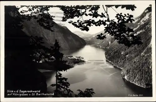Ak Königssee Oberbayern, Blick v. Sagereckwand auf See und St. Bartholomä