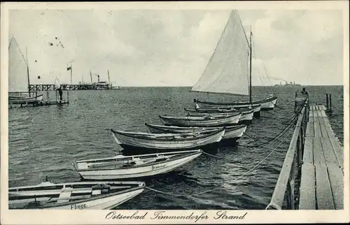 Ak Ostseebad Timmendorfer Strand in Holstein, Boote, Landungsbrücke