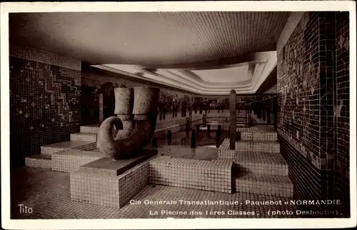 Ak Paquebot Normandie, CGT French Line, La Piscine des 1eres Classes