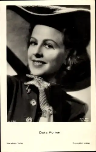Ak Schauspielerin Dora Komar, Portrait