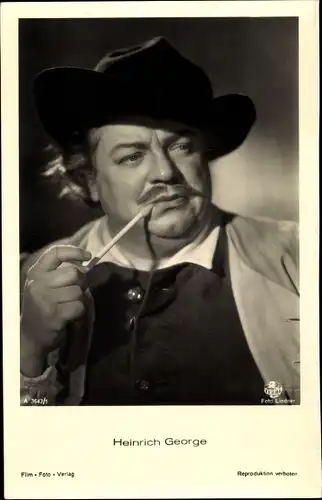 Ak Schauspieler Heinrich George, Portrait, Pfeife
