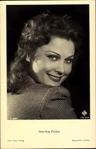 Ak Schauspielerin Marika Rökk, Portrait
