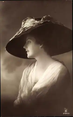 Ak Profilansicht einer Frau, Hut
