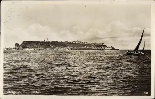 Ak Nordseeinsel Helgoland, Blick aus der Ferne