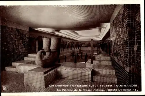 Ak Paquebot Normandie, CGT French Line, La Piscine des 1eres Classes