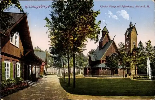 Ak Karpacz Górny Brückenberg Krummhübel Riesengebirge Schlesien, Kirche Wang mit Pfarrhaus