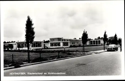 Ak Heijthuijsen Heythuysen Limburg Niederlande, Kleuterschool en Huishoudschool