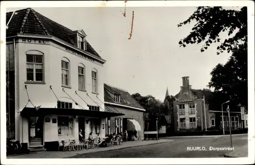 Ak Ruurlo Gelderland, Dorpsstraat