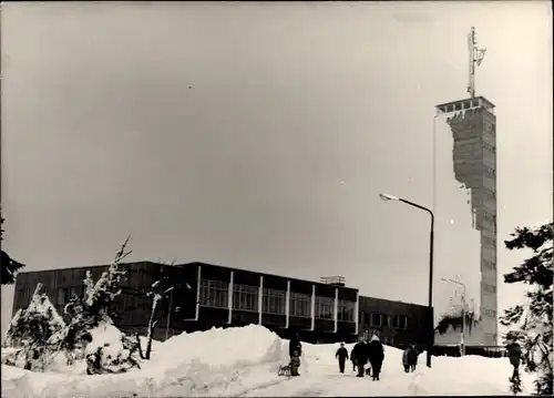 Ak Oberwiesenthal im Erzgebirge Sachsen, Fichtelberg, Winter, Schnee