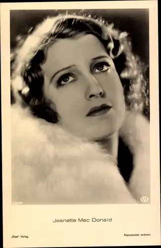 Ak Schauspielerin Jeanette Mac Donald, Portrait