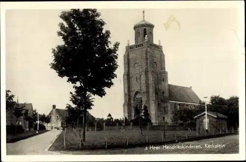 Ak 's Heer Hendrikskinderen Zeeland Niederlande, Kerkplein