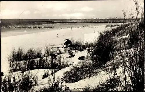 Ak Groede Zeeland, Blick aus den Dünen zum Strand