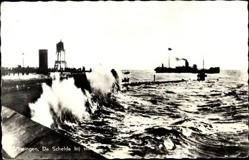 Ak Vlissingen Zeeland Niederlande, De Schelde bij storm