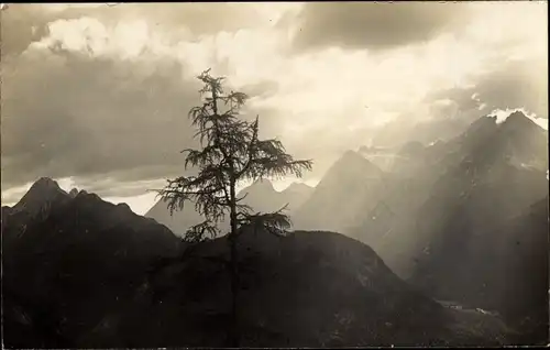 Foto Ak Mittenwald in Oberbayern, Gebirgspanorama