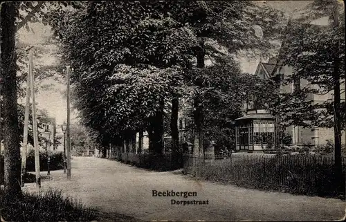 Ak Beekbergen Gelderland, Dorpsstraat