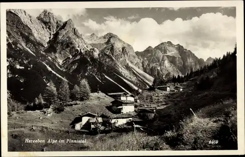 Ak Tirol, Herzeben Alpe im Pinnistal