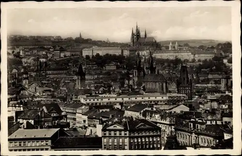 Ak Praha Prag Tschechien, Blick über die Dächer der Stadt