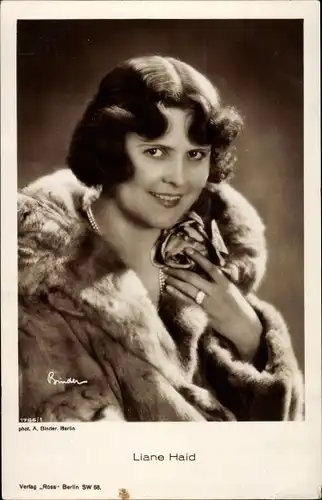 Ak Schauspielerin Liane Haid, Portrait, Pelzmantel, Ross Verlag 1786/1