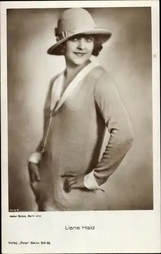 Ak Schauspielerin Liane Haid, Portrait, Hut, Ross Verlag 973 2