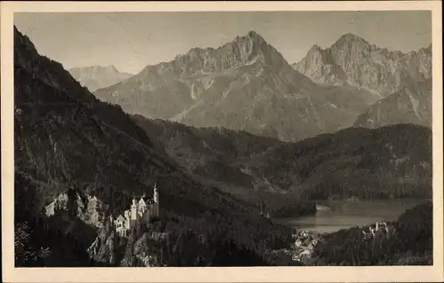 Ak Hohenschwangau Schwangau im Ostallgäu, Schloss Neuschwanstein, von der Hornburg aus