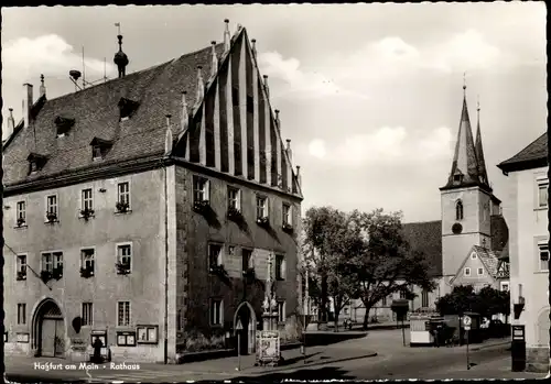 Ak Haßfurt Unterfranken, Rathaus, Kirche