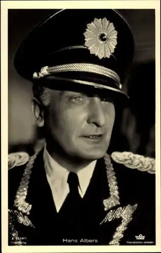 Ak Schauspieler Hans Albers, Portrait mit Uniform, Ross Verlag A 2738/1