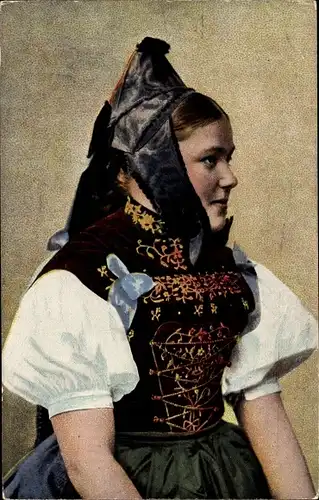 Ak Schwarzwälderin, Junge Frau in Tracht, Portrait