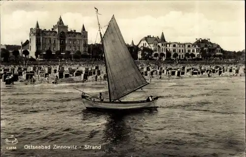 Ak Ostseebad Zinnowitz Usedom, Segelpartie mit Blick zum Strand