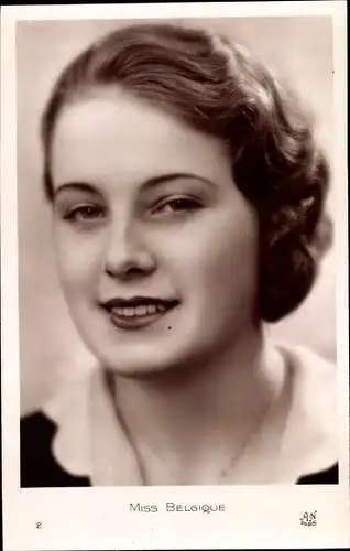 Ak Miss Belgique, Frauenportrait, Lächeln